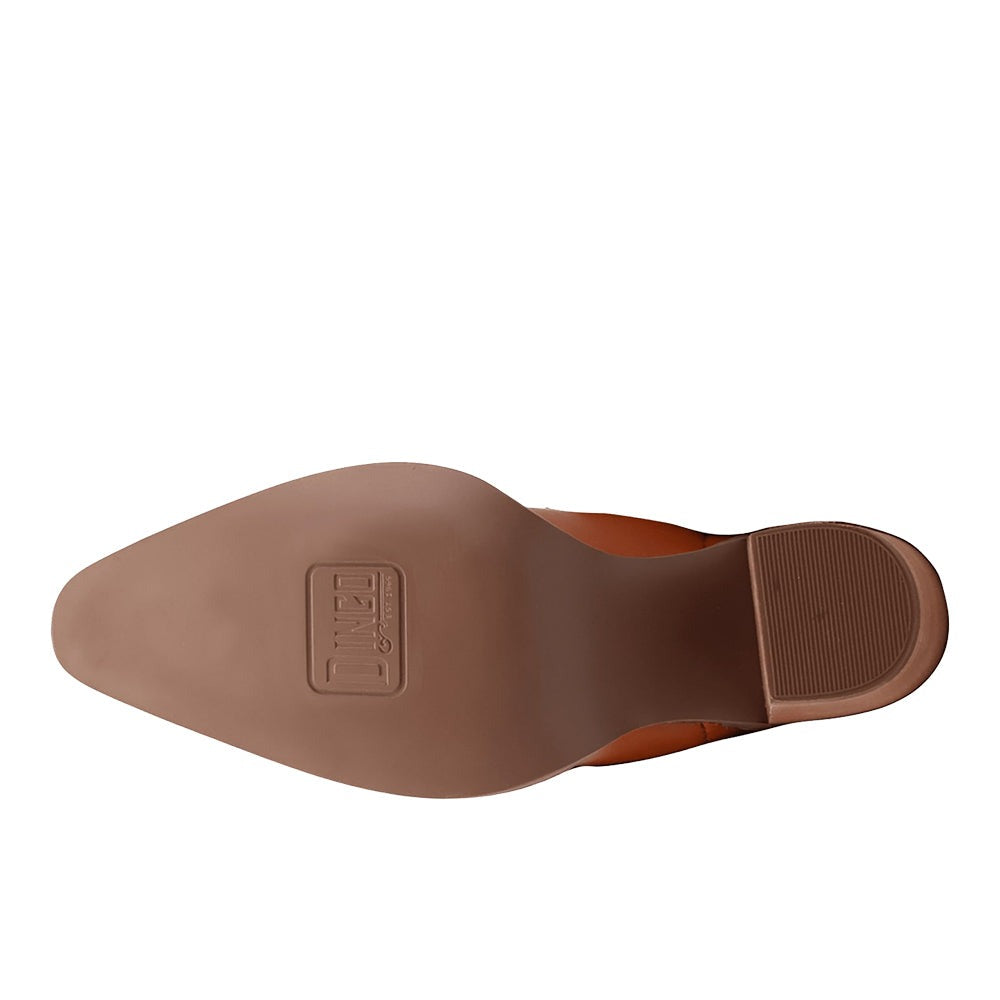 Off The Cuff Leather Snip Toe Pull On Cowboy Booties