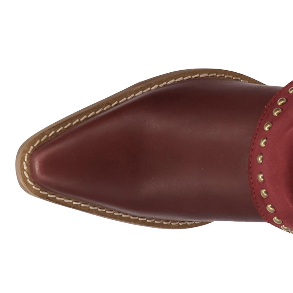 Off The Cuff Leather Snip Toe Pull On Cowboy Booties