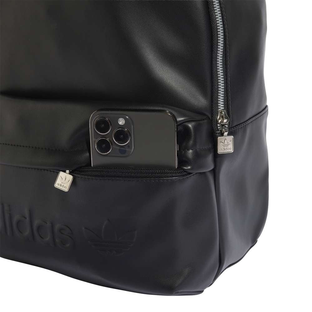 Classic Backpack