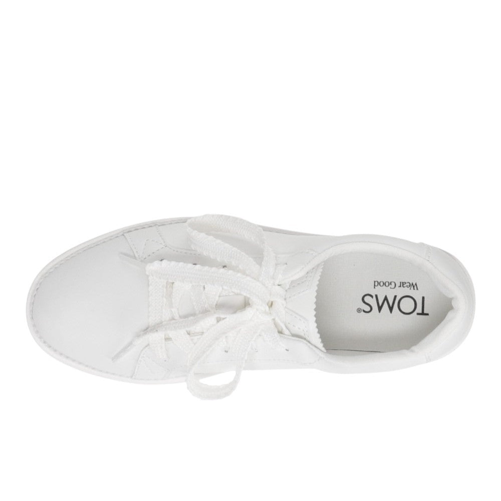 Izzy Sneaker