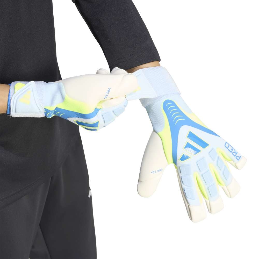 Predator Goalkeeper Glove Pro Hybrid Strap