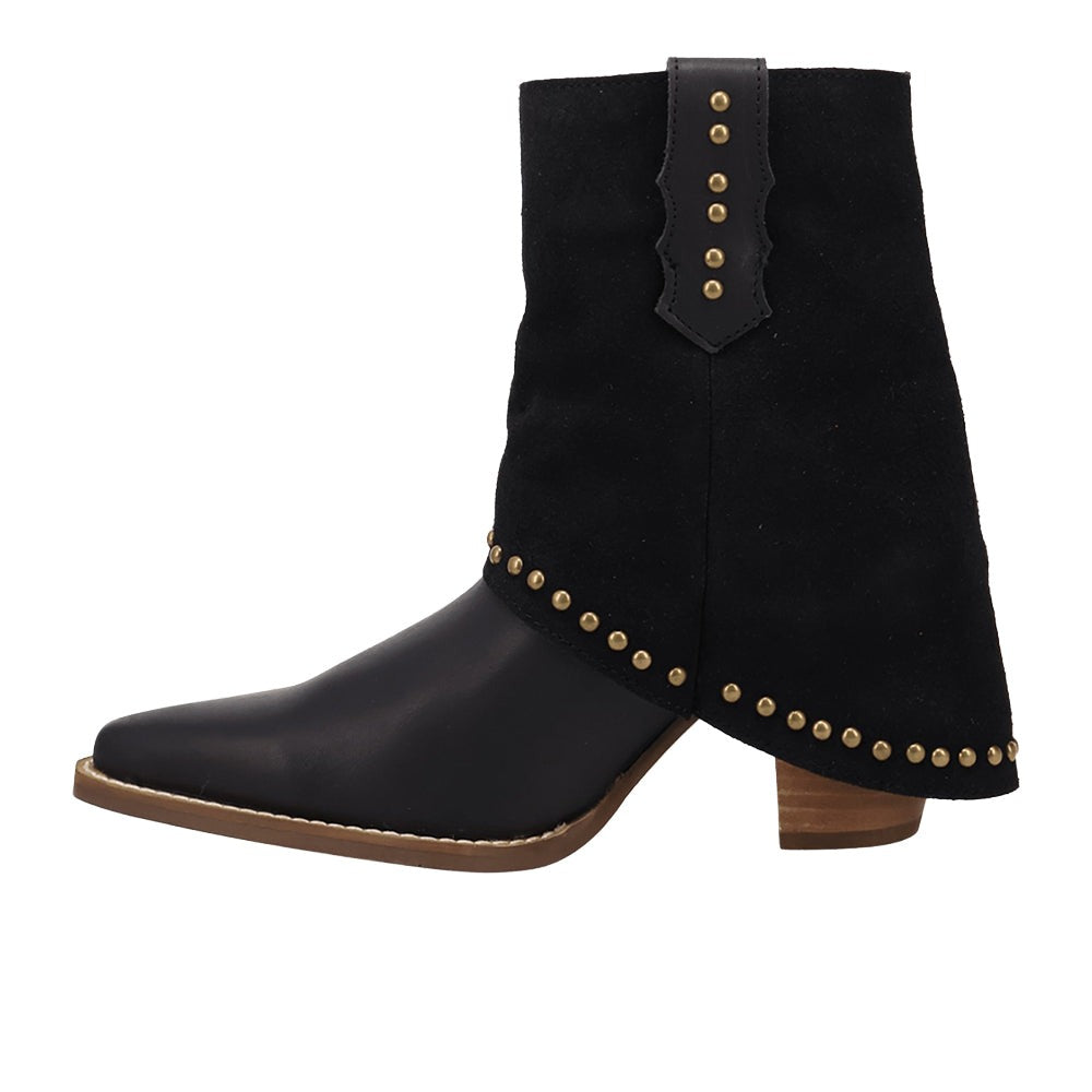 Off The Cuff Leather Snip Toe Pull On Cowboy Booties