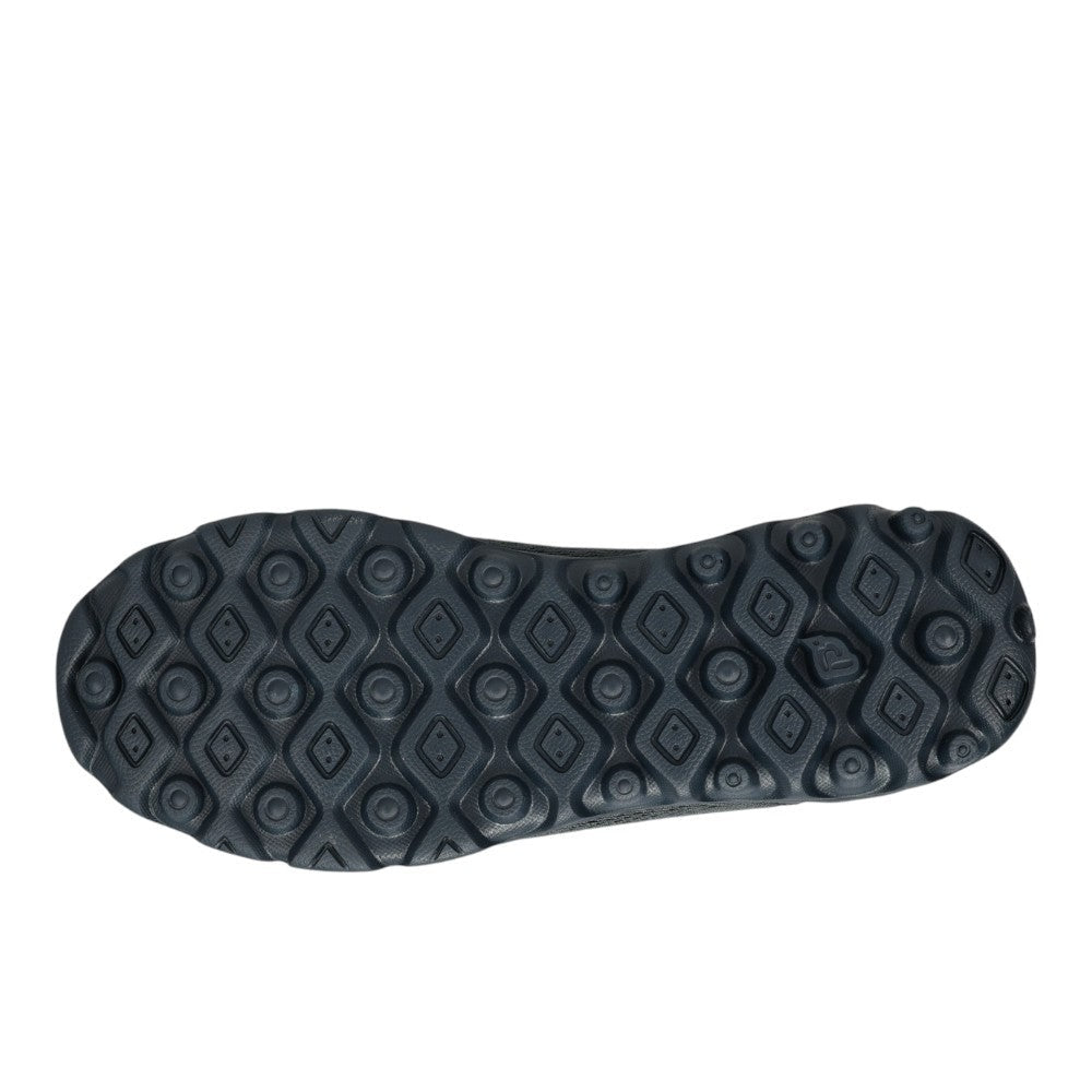 TravelActiv Slip On Sneakers