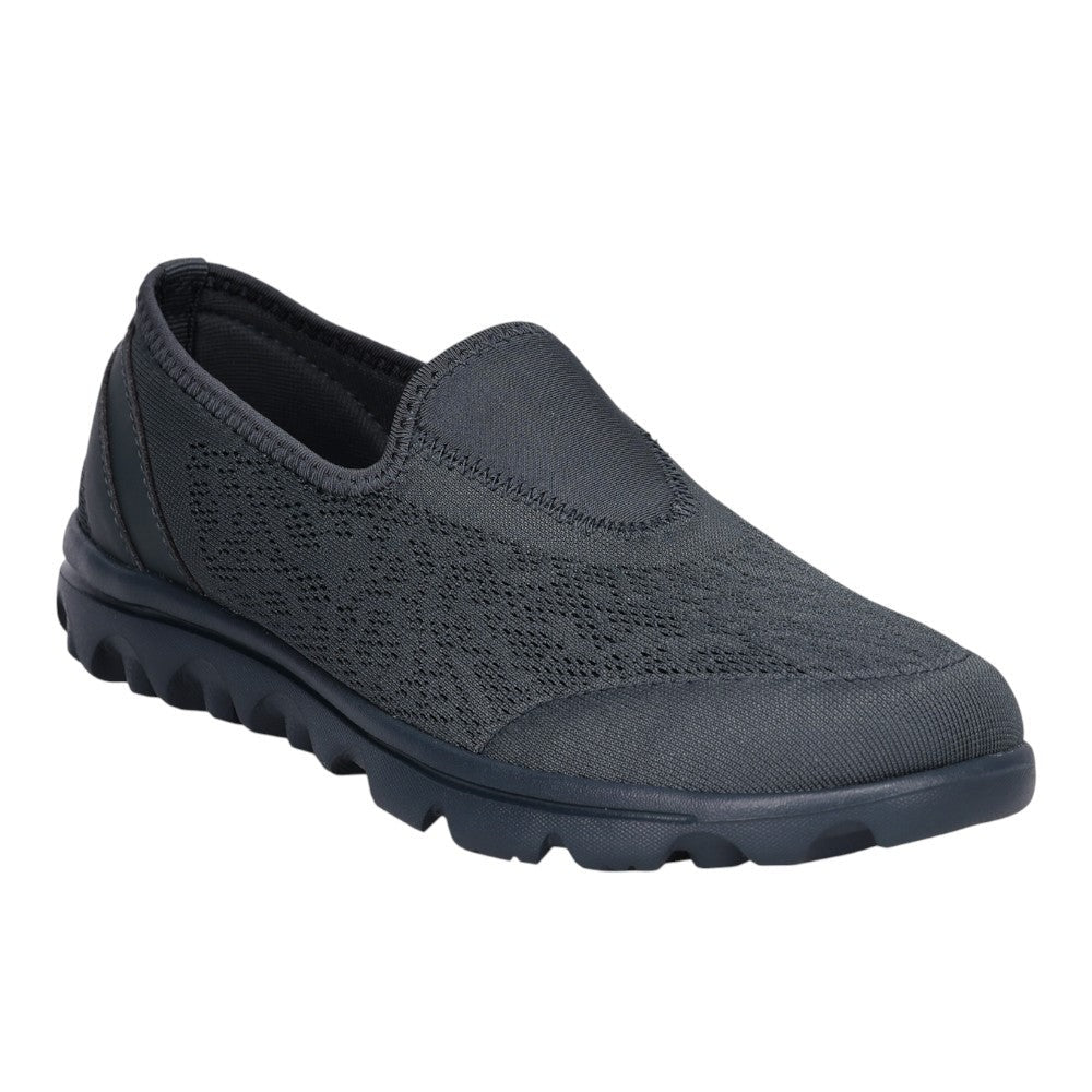 TravelActiv Slip On Sneakers