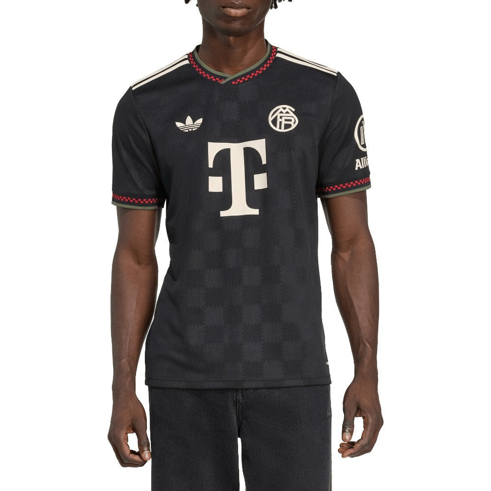 FC Bayern Third Jersey